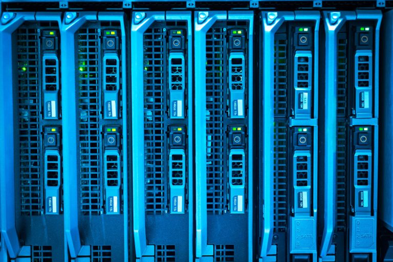 Microsoft SQL Server et Oracle Database : les standards en entreprise