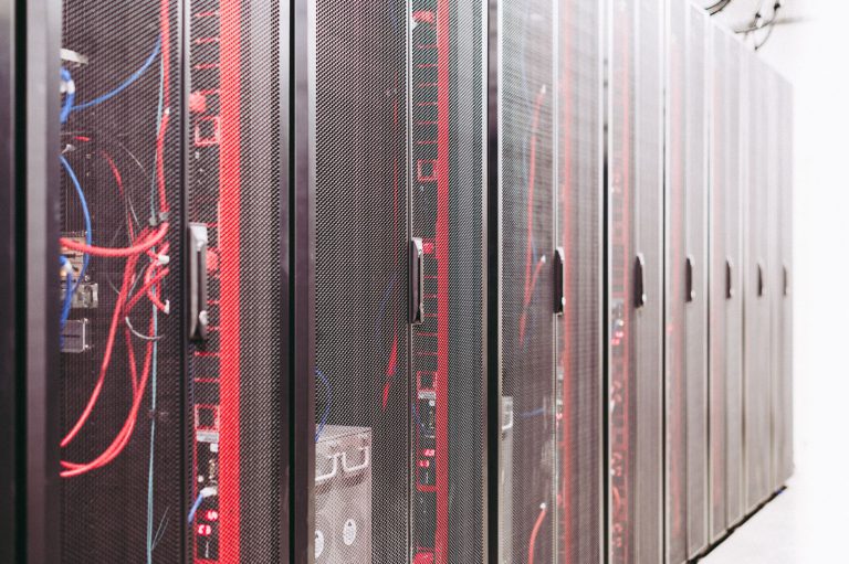 MySQL vs PostgreSQL : quel SGBD relationnel choisir en 2026 ?